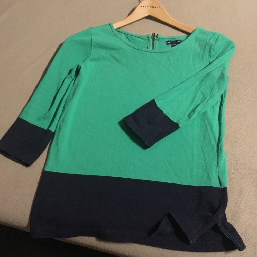 Gap green/blue color block cotton top XS